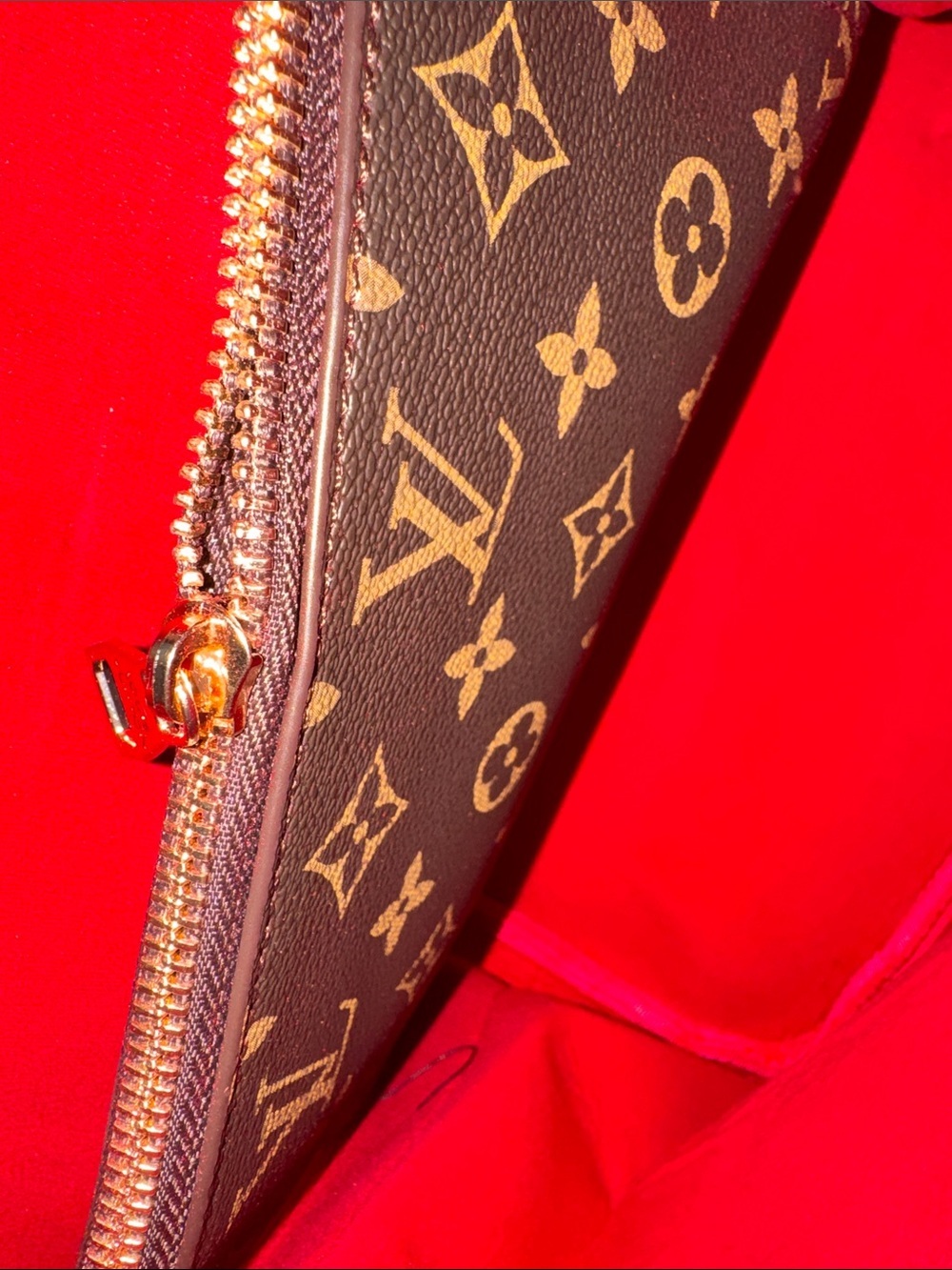 Louis Vuitton NéoNoé MM bucket bag in Monogram canvas with red🔥New! - Picture 4 of 8